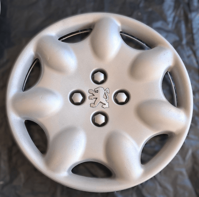 Enjoliveur Peugeot 106 13" modèle: Opus Occasion