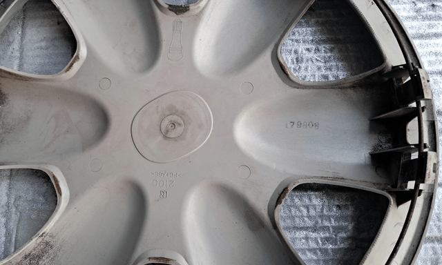 Enjoliveur Mazda Demio 14p Occasion 
