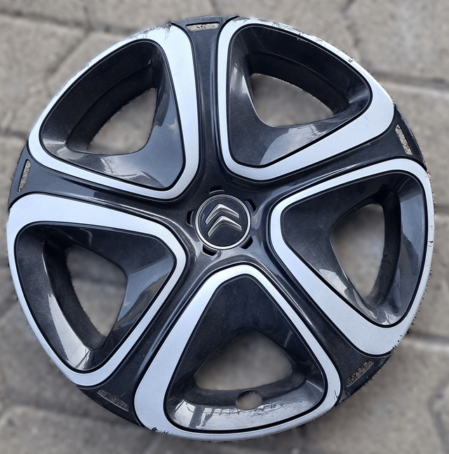Enjoliveur Citroën C3/C3 Aircross/C4 modèle Babylone 16" Occasion 