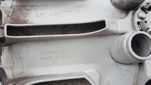 Enjoliveur Renault Clio4/Clio5/Zoé Modèle: Amicitia 16" Occasion 