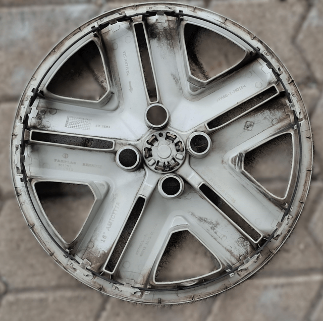 Enjoliveur Renault Clio4/Clio5/Zoé Modèle: Amicitia 16" Occasion 