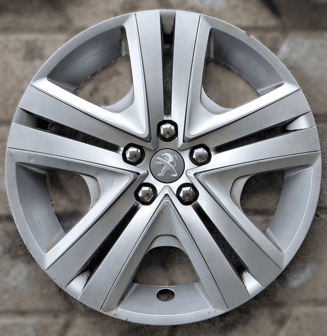 Enjoliveur Peugeot 2008 Modèle : Zirconium 16&quot; Occasion 