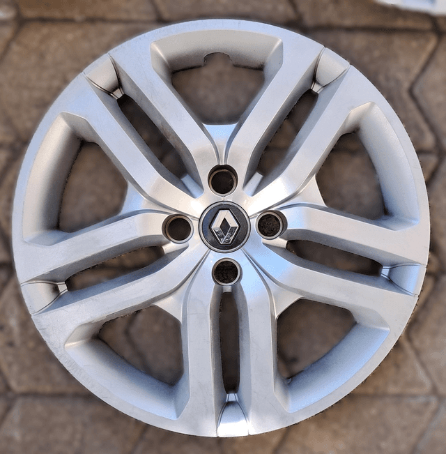 Enjoliveur Renault Clio 4 modèle: Attractive 16&quot; Occasion