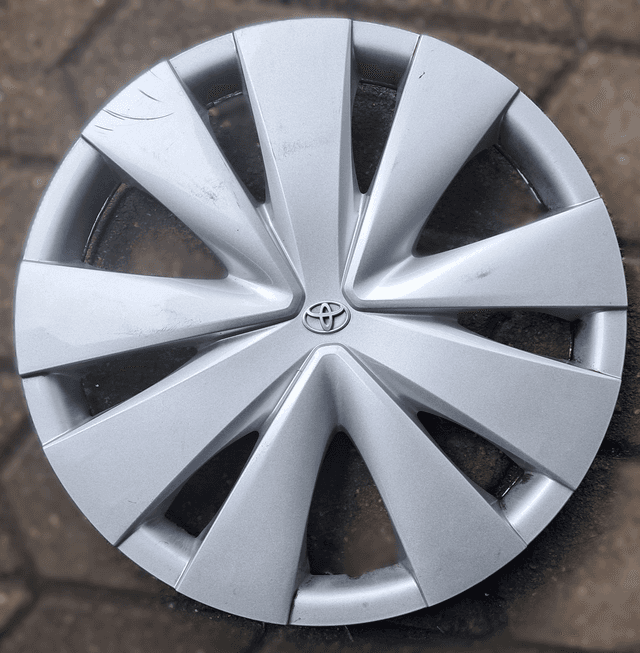 Enjoliveur Toyota Aygo/Yaris 14p occasion 